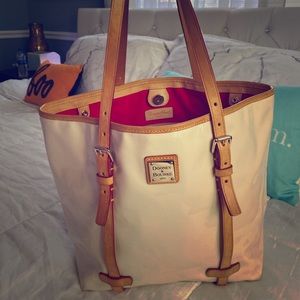 Dooney & Bourke purse
